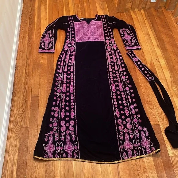Velvet thoub
